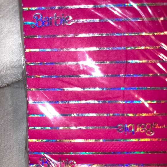 Barbie holographic napkin pack of 16 - Picture 3 of 3